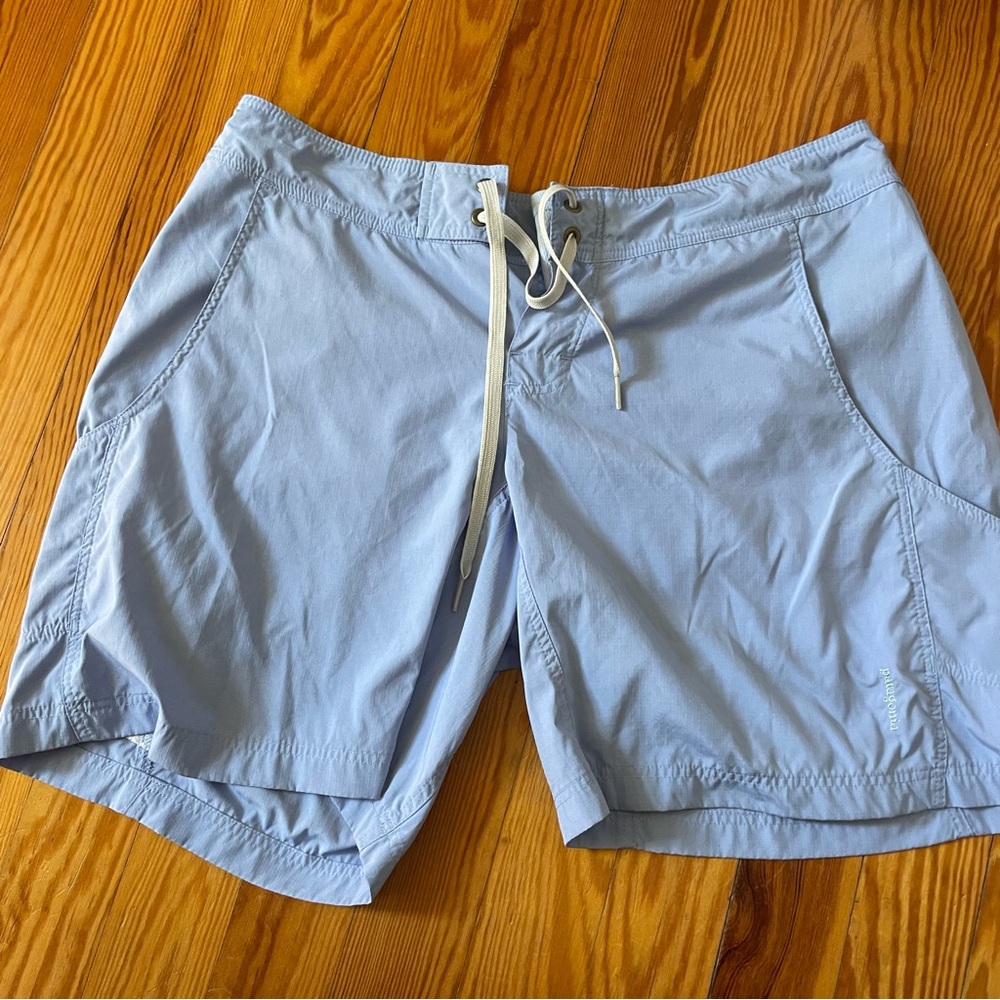 Patagonia women’s shorts size 8